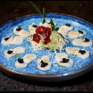 Carpaccio Tekai — Lâminas de Vieiras com Azeite com Trufas e Flor de Sal