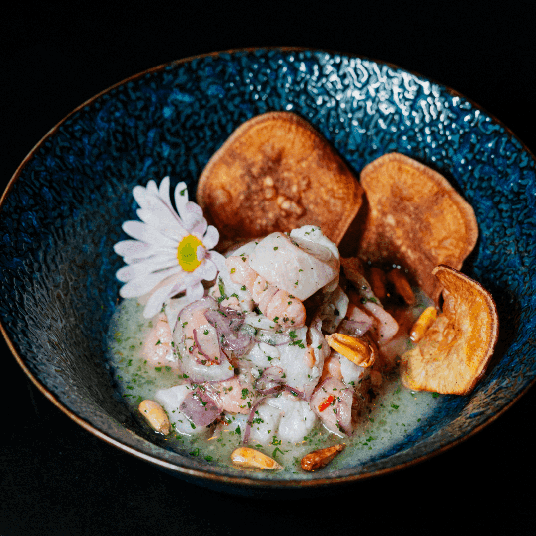 Ceviche Kongo (Cítrico) — Salmão, Peixe Branco(Do Dia) e Leite de Tigre